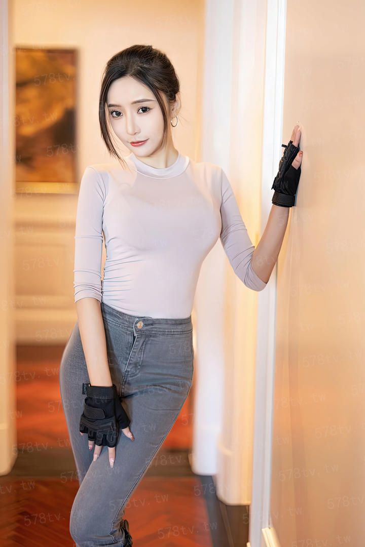 美酒配佳瑶